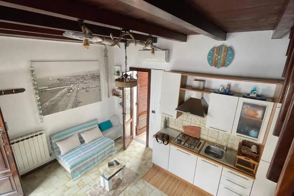 شقة La Casa Di Francy فياريجيو 0*,